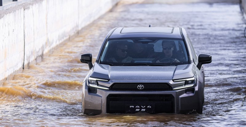 做好取舍才是关键 场地试驾一汽丰田全新RAV4荣放