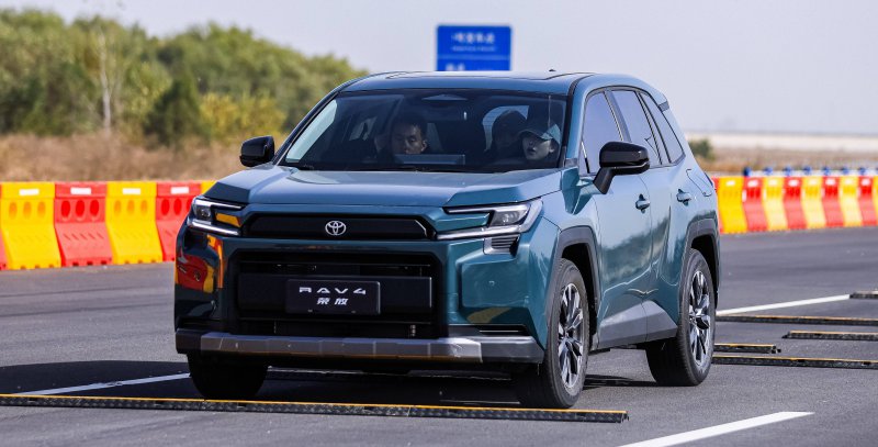 做好取舍才是关键 场地试驾一汽丰田全新RAV4荣放